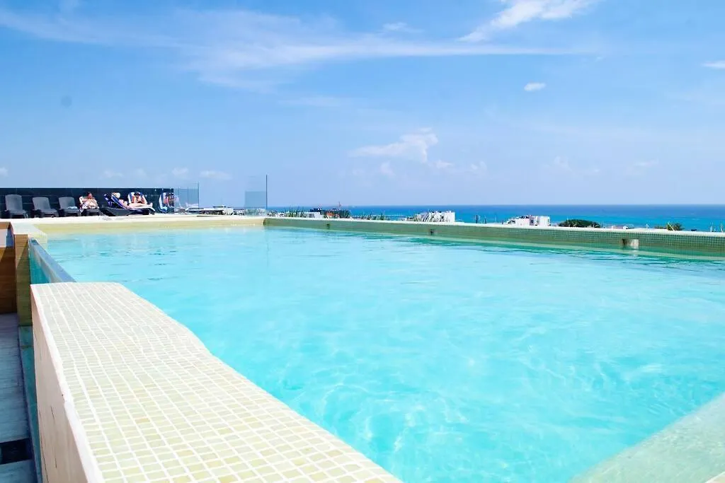 Comfortable Condo W/ City Views Rooftop Pool & Gym - 319 Musa Playa del Carmen 0*,  Mexico